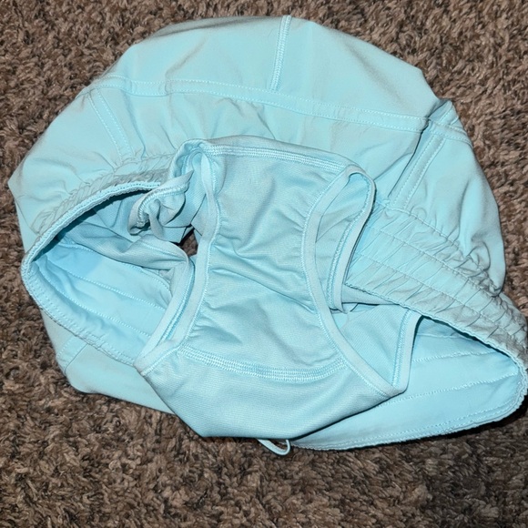 Lululemon Tracker Short V 4” - Picture 5 of 6